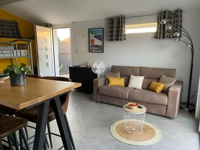 Appartement Pouvant Accueillir 4 Personnes *